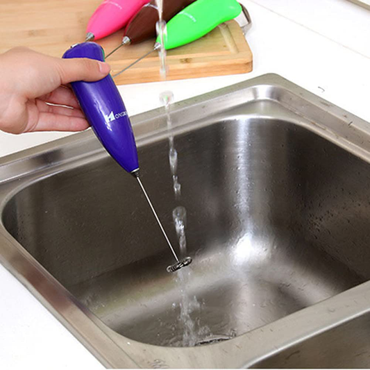 Electric Egg Beater Milk Drink Coffee Whisk Mixer Foamer Mini Handle Stirrer Practical Cooking Tool Kitchen Mini Whisk(random color)